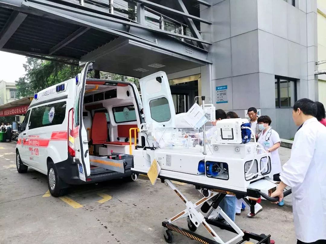 青川县救护车出租